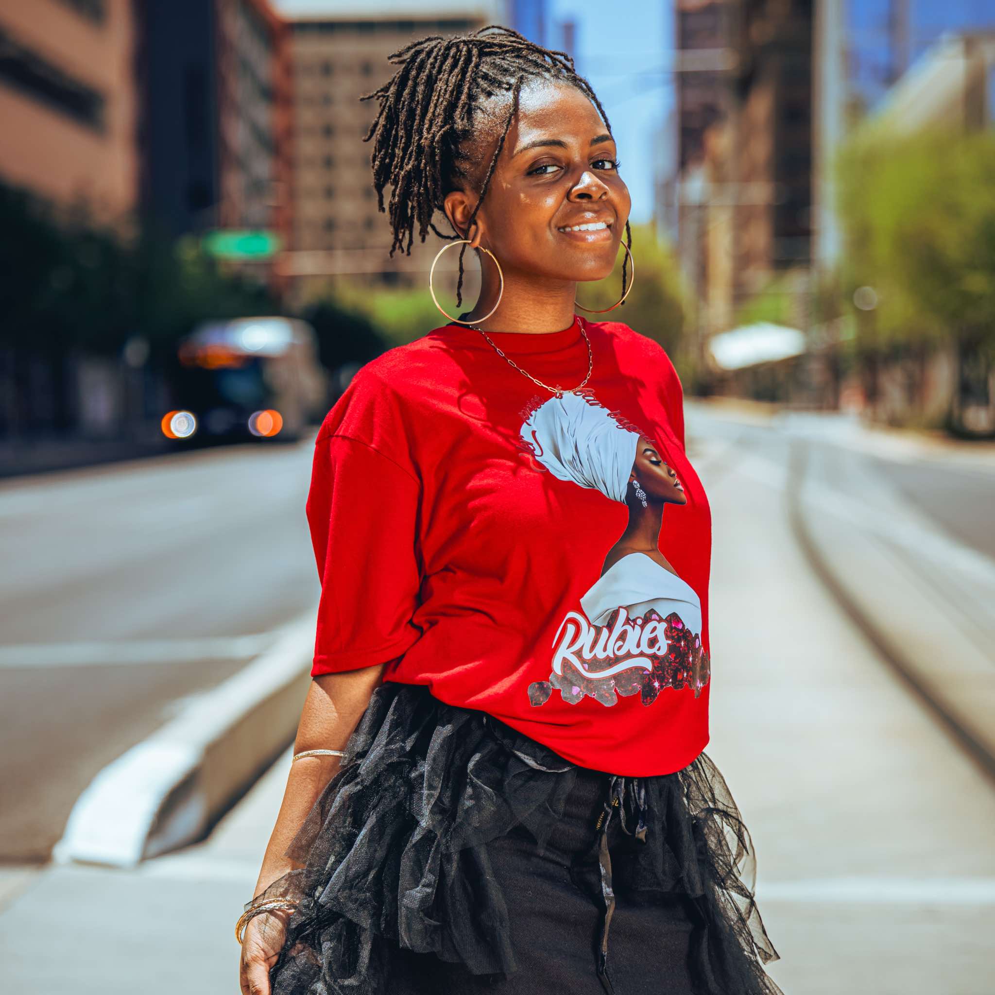 BEYOND RUBIES TEE - Image 4
